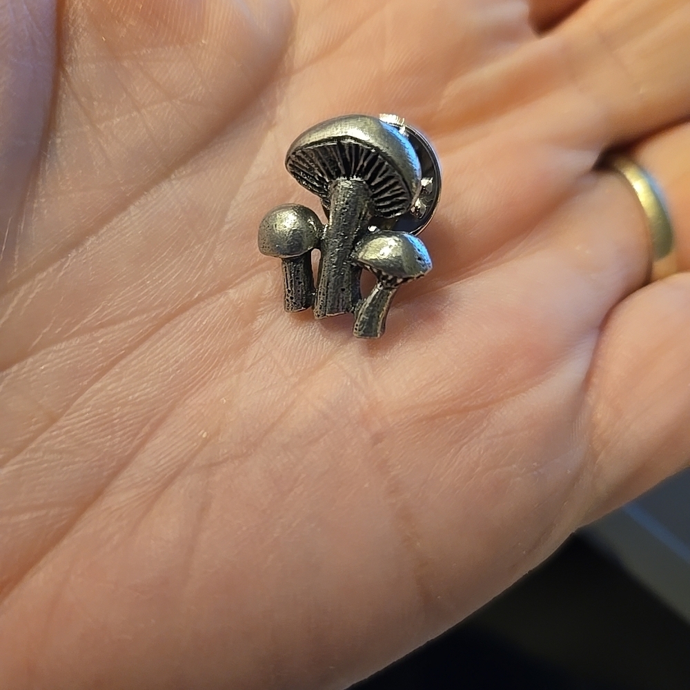 Silver Mushroom Pin Trio  Mushrooms Silver Tone Metal Pin- Signed - Jim Clift